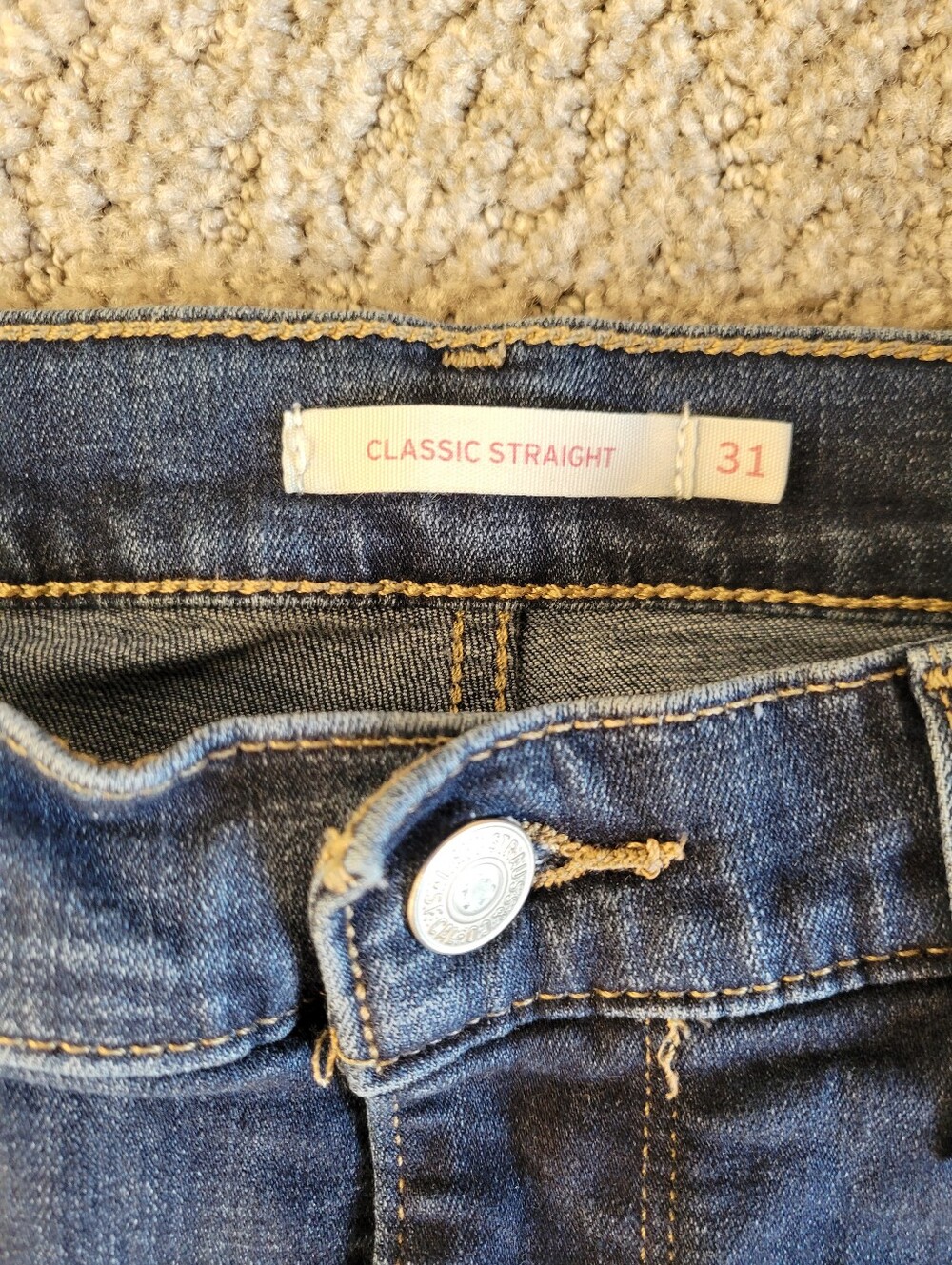 Levi's Classic Straight Jeans Medium Wash Blue Denim Womens 31 - Picture 5 of 9